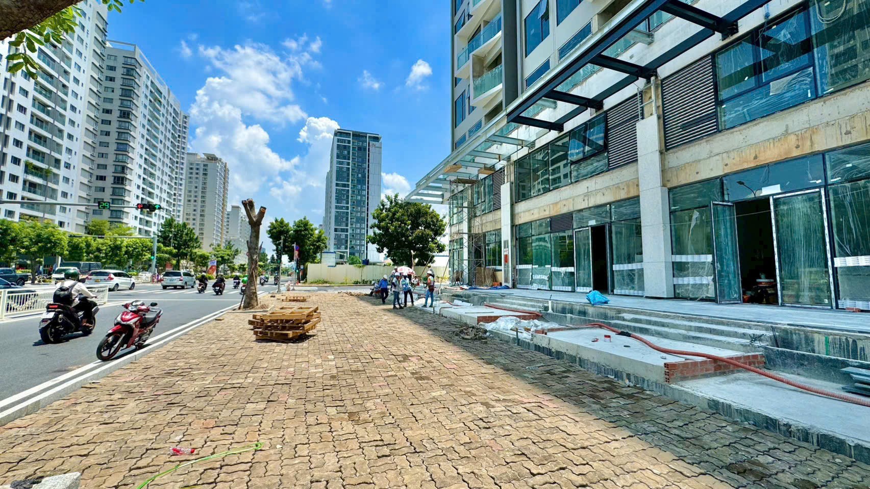 BÁN SHOP AURORA PHÚ MỸ HƯNG DIỆN TÍCH 150m2, MẶT TIỀN HƠN 8M MUA TRỰC TIẾP CĐT