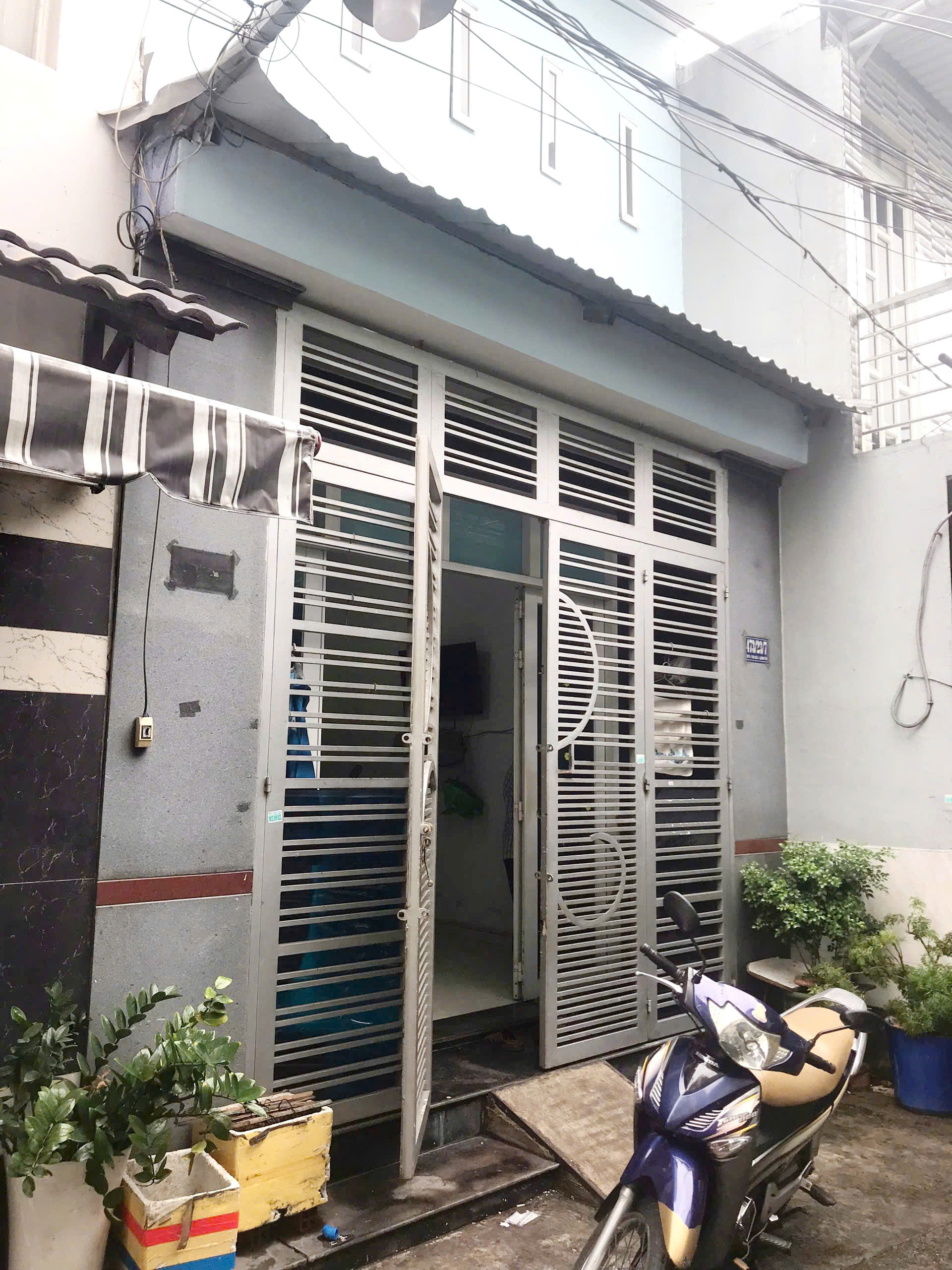CHÍNH CHỦ BÁN GẤP VỀ QUÊ – NHÀ ĐẸP TỈNH LỘ 10 – BÌNH TÂN , MỚI TOANH