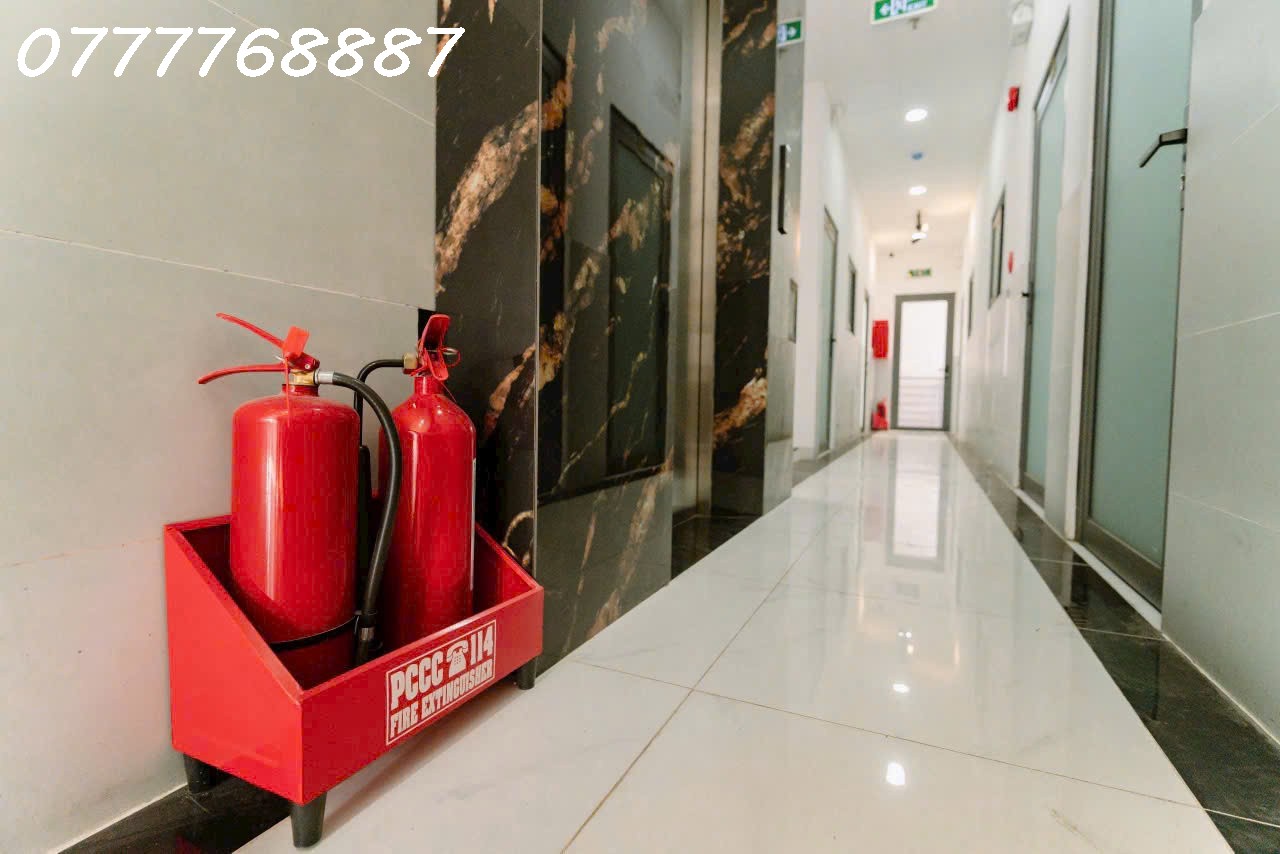 Tòa CHDV 75 phòng Hầm 7 tầng 1500m2 sàn HĐT khoán 300tr/T