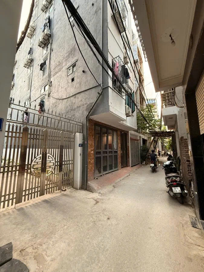 Bán nhà 5 tầng x 75m khu Vạn Phúc – Hà Đông – Hà Nội . Gía 16.95 tỷ – Thang máy – Vị trí đẹp – 2 mặt ngõ trước sau – 17 Phòng cho thuê