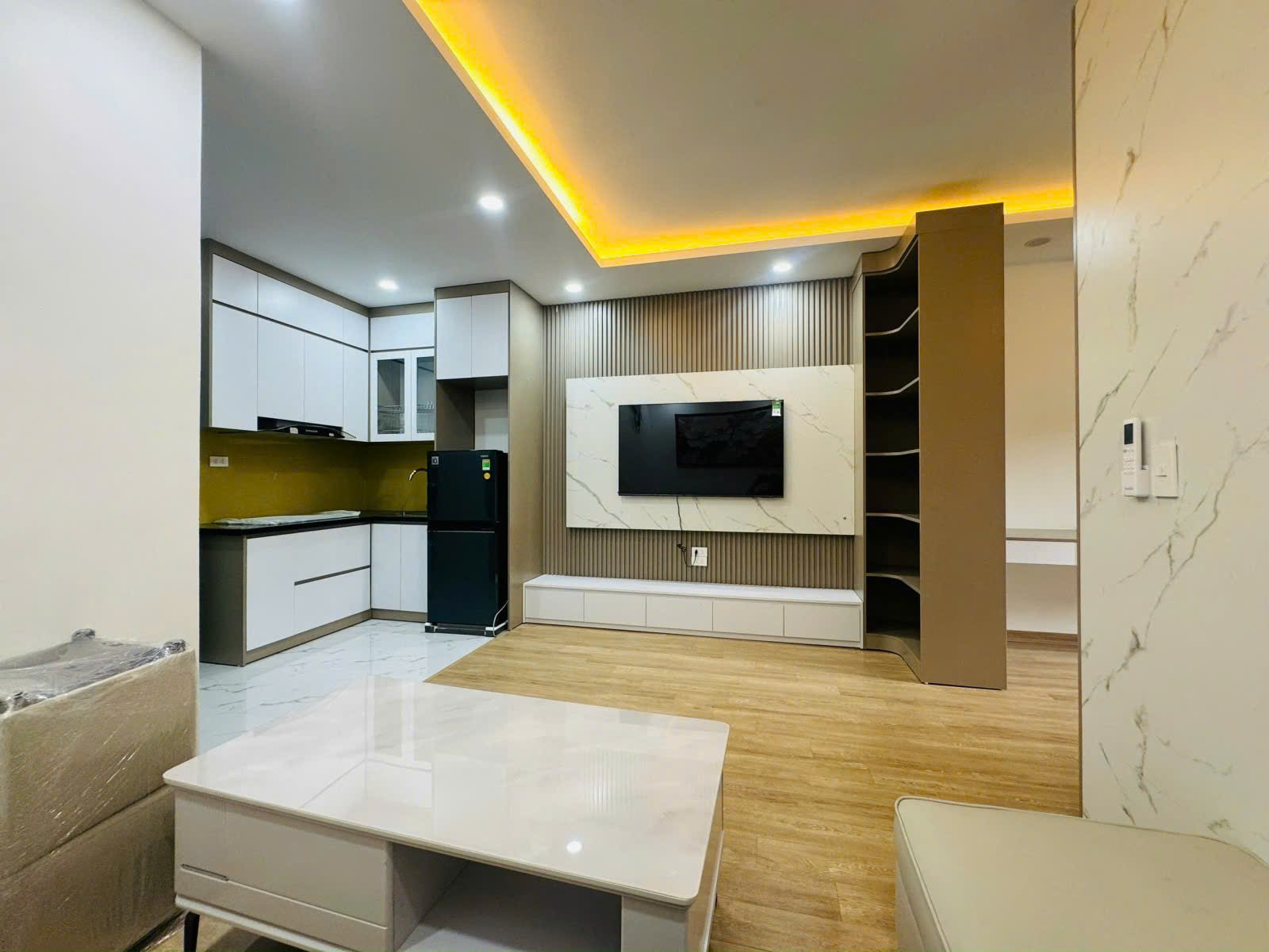 BÁN NHÀ 10 TẦNG MỚI THANG MÁY MẶT PHỐ ĐỘI NHÂN BA ĐÌNH KINH DOANH SẦM UẤT CHỈ 25 TỶ