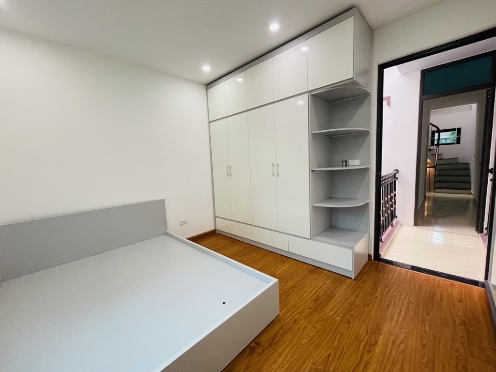 HOÀNG SÂM DT 35M CHỈ 7,35 TỶ PHÂN LÔ,2 THOÁNG,Ô TÔ TRÁNH 15M,FULL NỘI THẤT