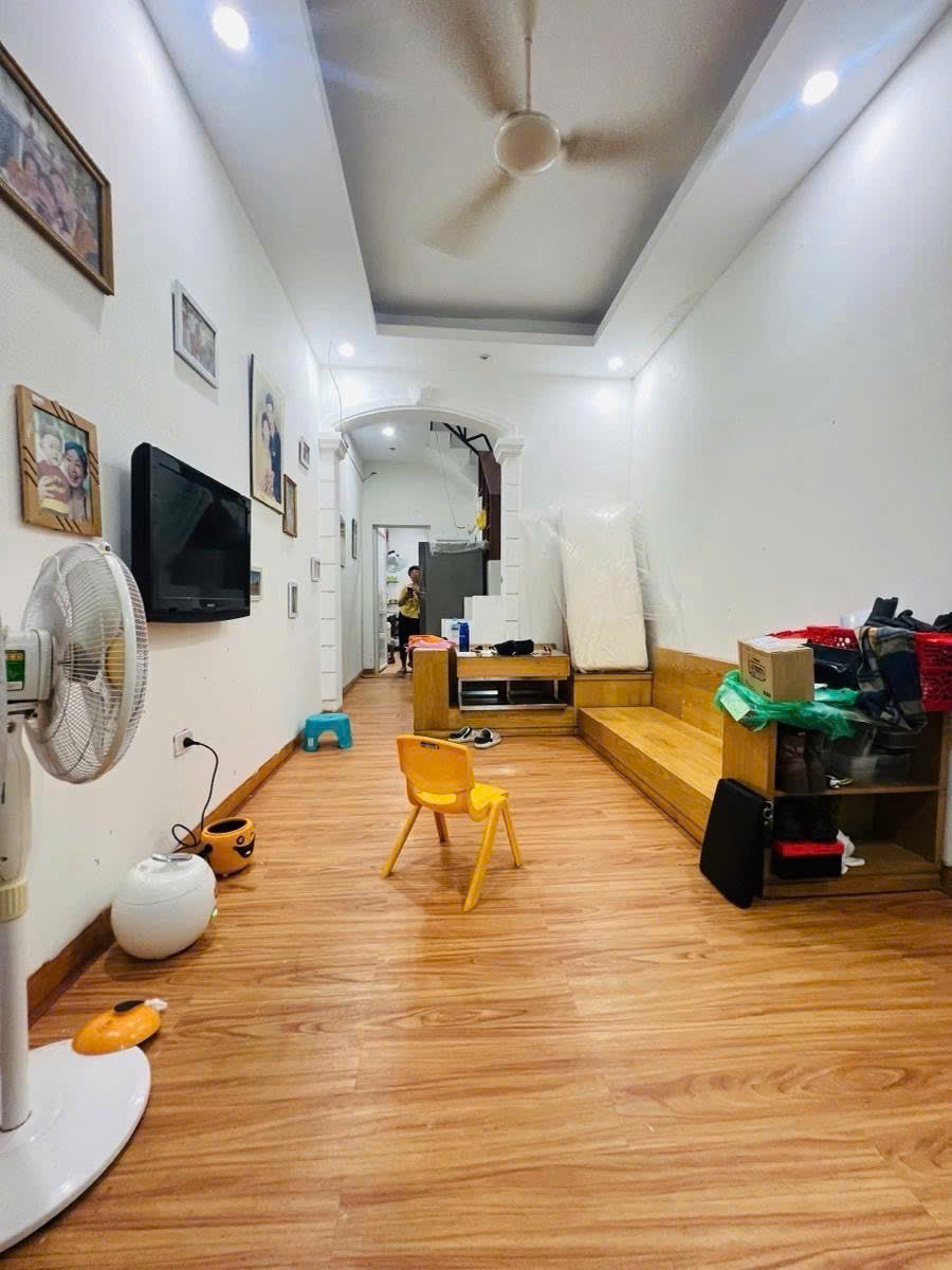 TÂY HỒ – CÁCH PHỐ 30m – SAU QUY HOẠCH RA MẶT ĐƯỜNG – GIÁP BA ĐÌNH- Hoàng Hoa Thám 47m, 4 T, 9 tỷ 3.