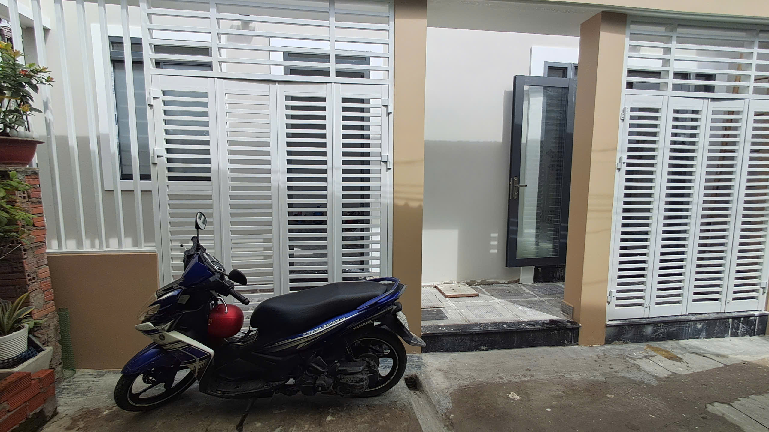 Bán Trệt Lầu Mới Xây Hẻm Ba Gác Đường Dương Văn Cam Phường Linh Tây Thành Phố Thủ Đức