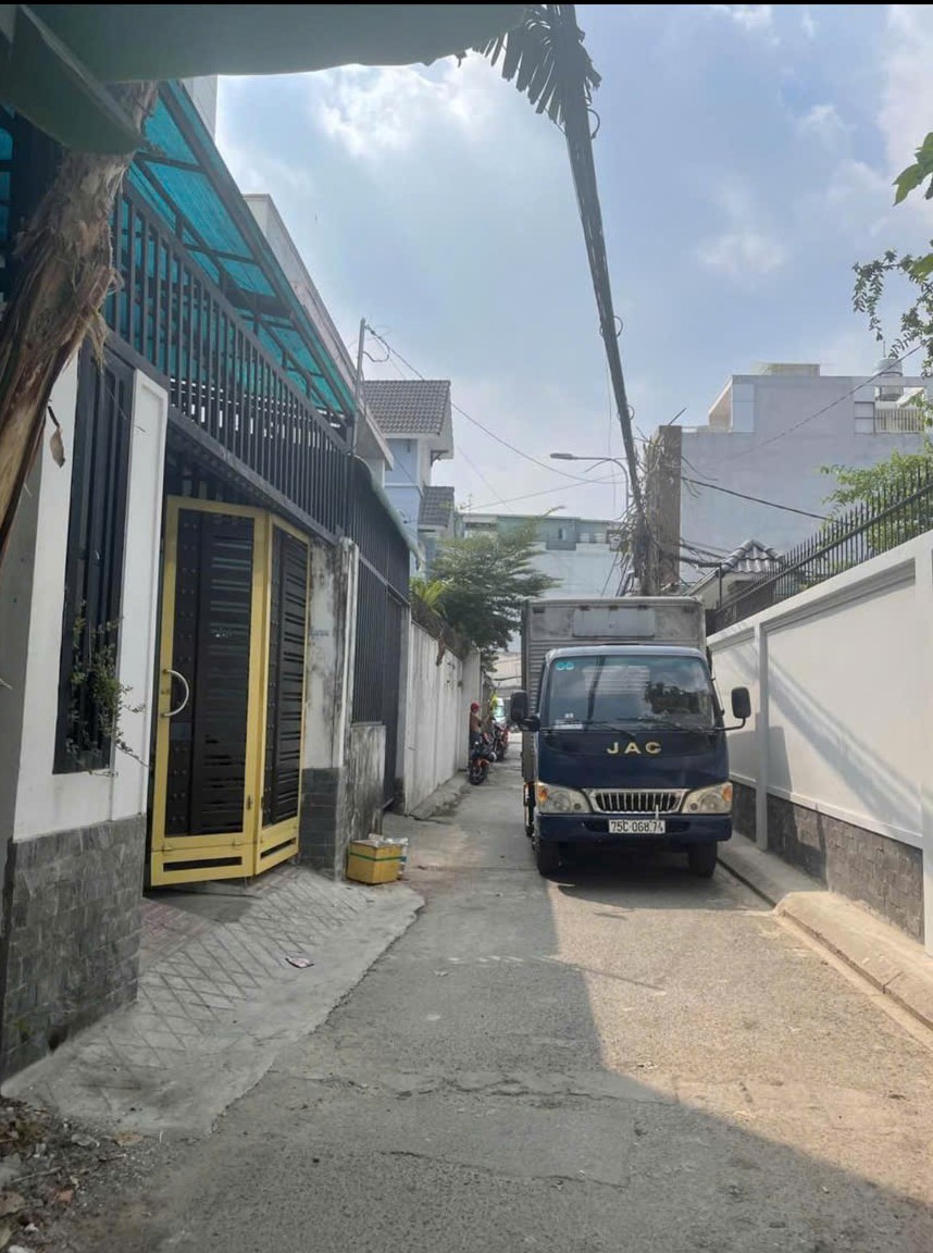 Bán Nhà Chính Chủ Phường Linh Đông – Thủ Đức – Hẻm xe hơi số 63 Đường 36 – Nhà Mới 1T3L – 70m2