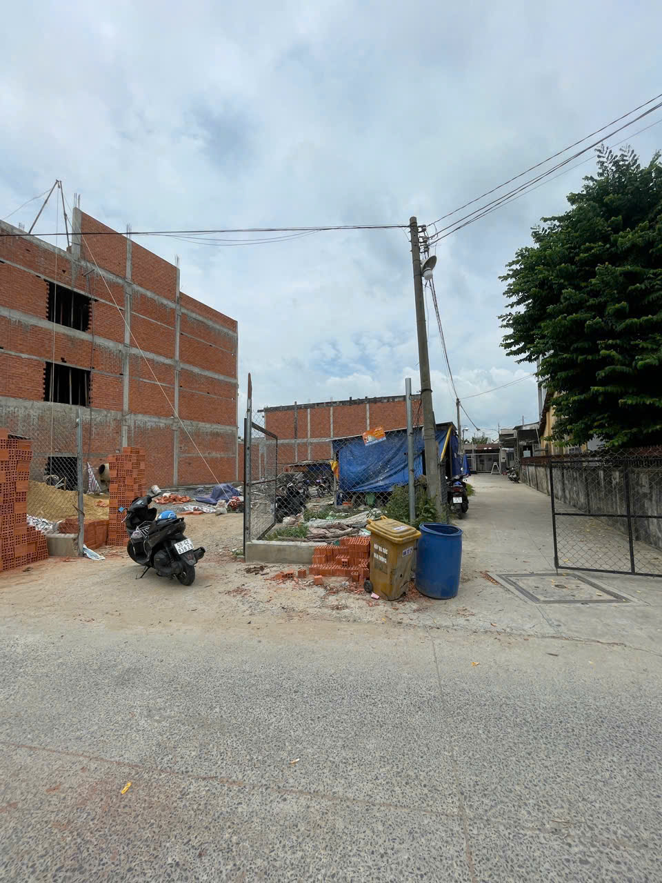ĐẤT (5.5×20) LÔ GÓC 2MT NGÃ 3 BẦU CHỢ BẮP, Q12 – VỊ TRÍ VIP