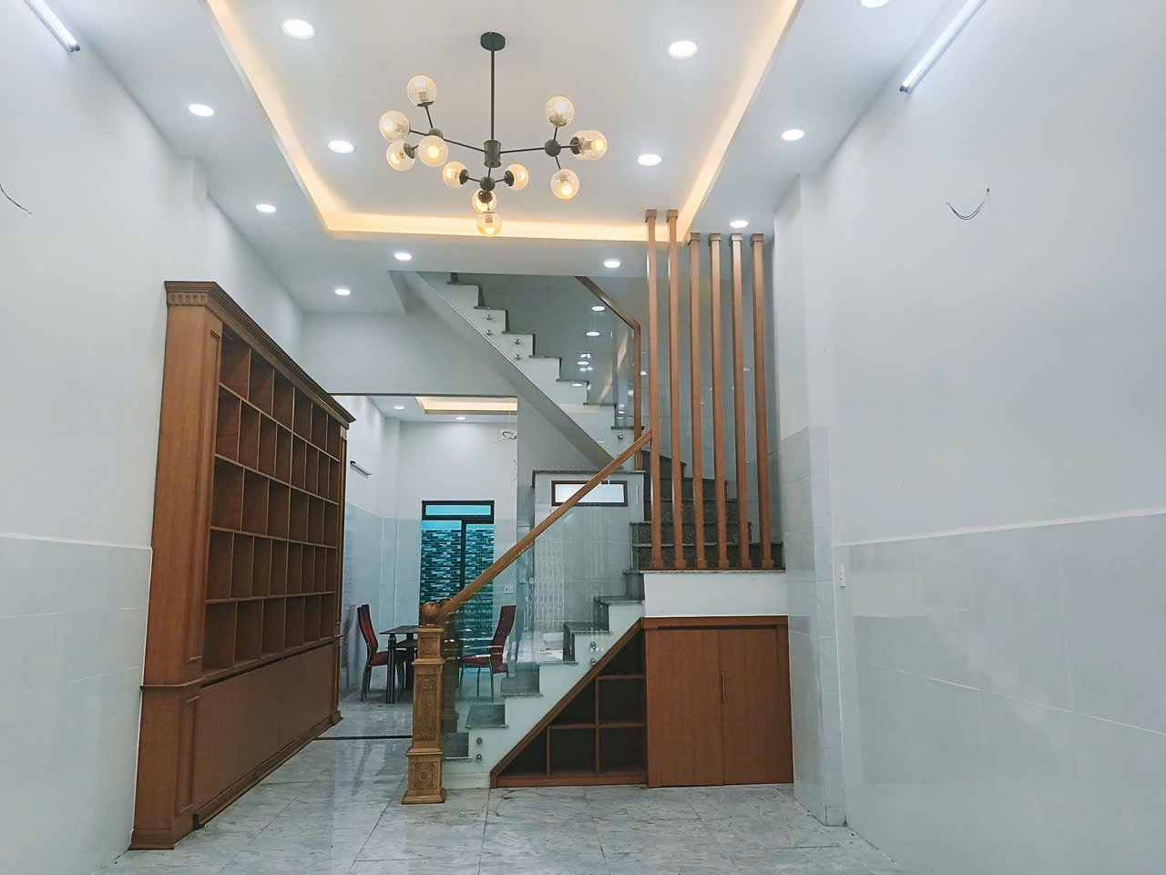 HOT HOT Nhà Đẹp- Giá tốt Chính Chủ Kẹt Tiền Bán gấp căn nhà tại quận Bình Tân, TPHCM