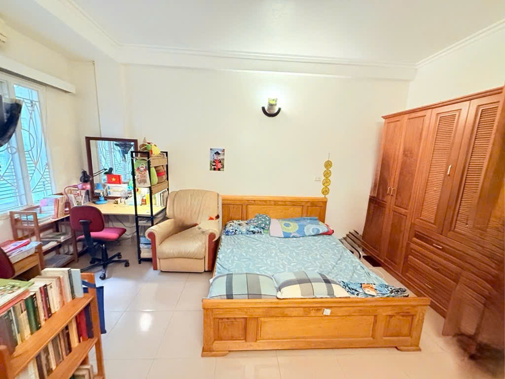 Bán nhà phố Lê Trực, Điện Biên Phủ, trung tâm Ba Đình DT 54m2, 5 tầng khu phân lô dân trí, KD văn phòng, online, 8.9 tỷ