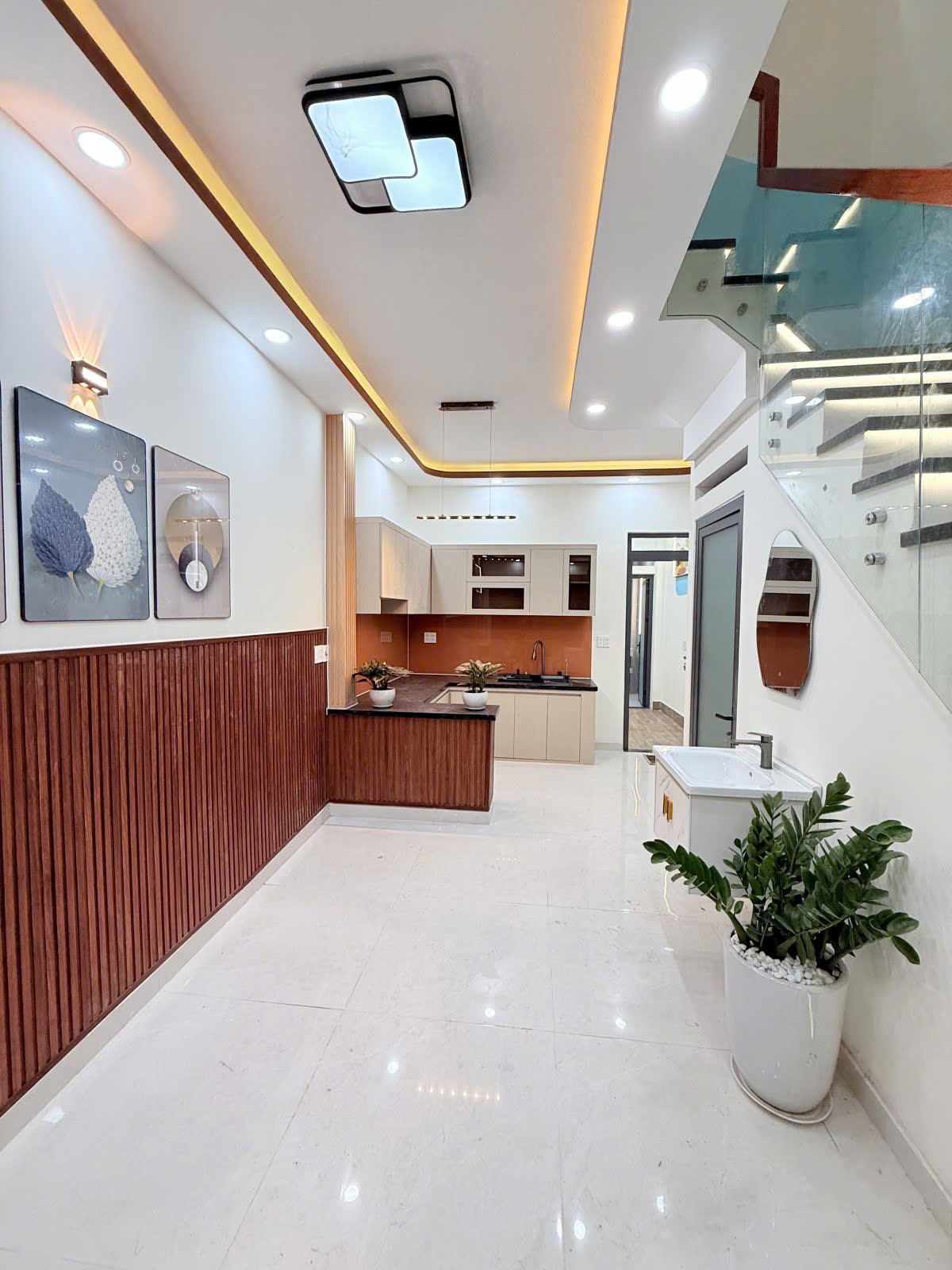 Bán nhà đẹp 1/ hẻm oto ngay Gò Dầu quận Tân phú dtcn 65m2 chỉ 6.58 ty tl