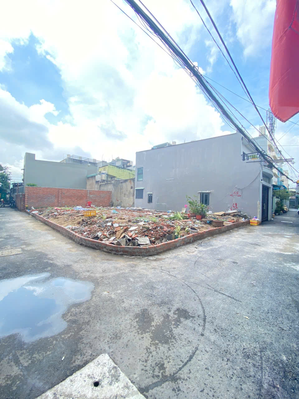 Ngay chợ Hiệp Bình Hiệp bình chánh thủ đức 71m2 Lô góc hẻm thông gần Phạm văn đồng giá chỉ 4.4 tỷ