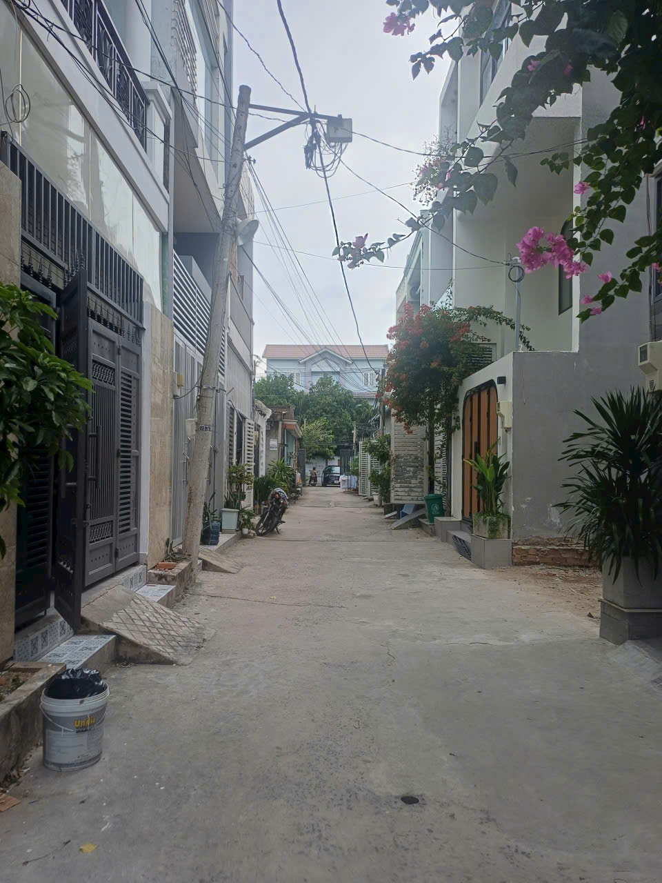 BÁN NHÀ ĐẸP 3 TẤM – NGAY CHỢ HIỆP BÌNH – Hẻm ô tô 5m 1 Sẹc Đường 49, Hiệp Bình, Thủ Đức