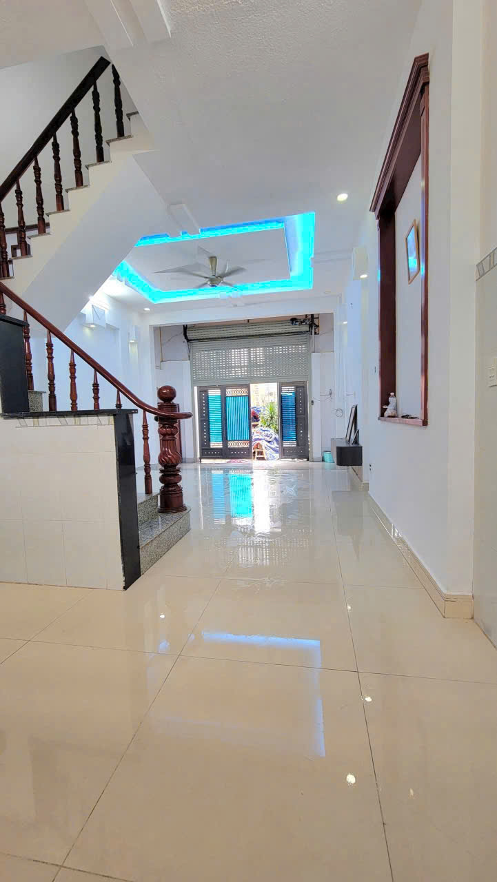 BÁN NHÀ ĐẸP 3 TẤM – NGAY CHỢ HIỆP BÌNH – Hẻm ô tô 5m 1 Sẹc Đường 49, Hiệp Bình, Thủ Đức