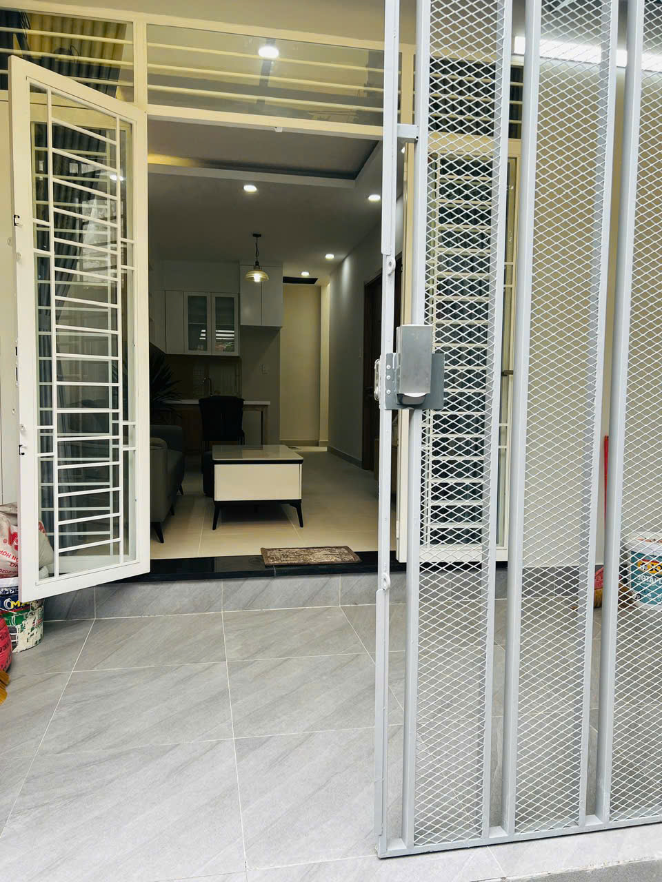 SIÊU PHẨM BÁN NHÀ CẤP 4 CÓ 2 PHÒNG NGỦ NGAY CHỢ HIỆP BÌNH – ĐƯỜNG 36 – Ra Phạm Văn Đồng chỉ 169m