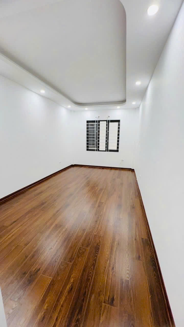 CHO THUÊ NHÀ 5 TẦNG – GLEXIMCO LÊ TRỌNG TẤN, HÀ ĐÔNG, HÀ NỘI CHỈ 8 TRIỆU 500K