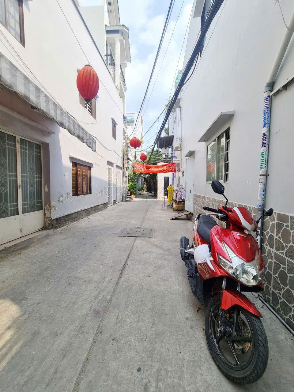 Căn góc 2 tầng hẻm ôtô đường Tám Danh P4Q8. Giá 5,5 tỷ TL