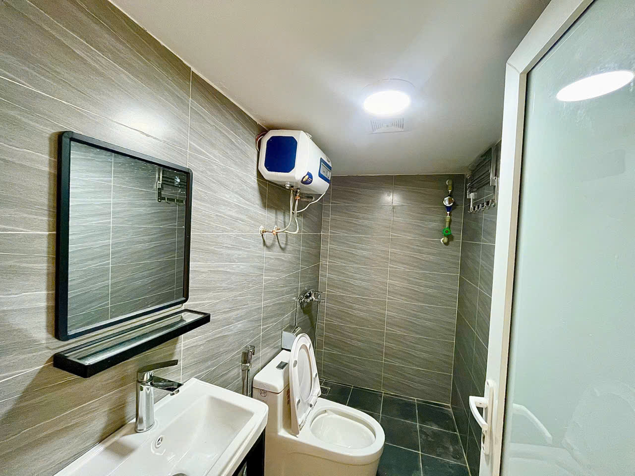 MÌNH CẦN PASS GẤP PHÒNG TẠI NGÕ 61 KHƯƠNG TRUNG, QUẬN THANH XUÂN, HÀ NỘI