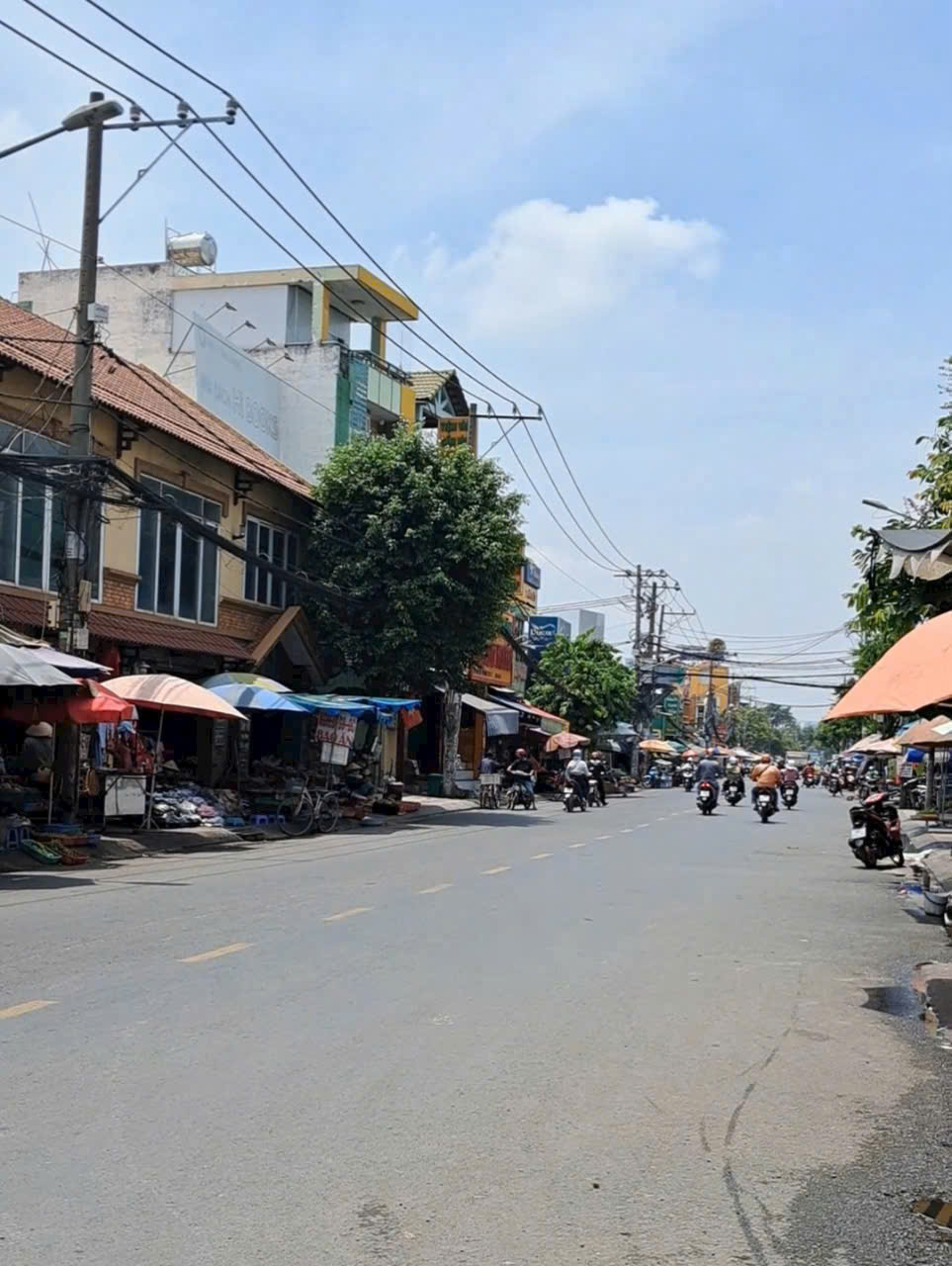 Chỉ 7.5 tỷ – BÁN NHÀ TRỆT LẦU MẶT TIỀN KINH DOANH NGAY CHỢ HIỆP BÌNH – HIỆP BÌNH CHÁNH – THỦ ĐỨC