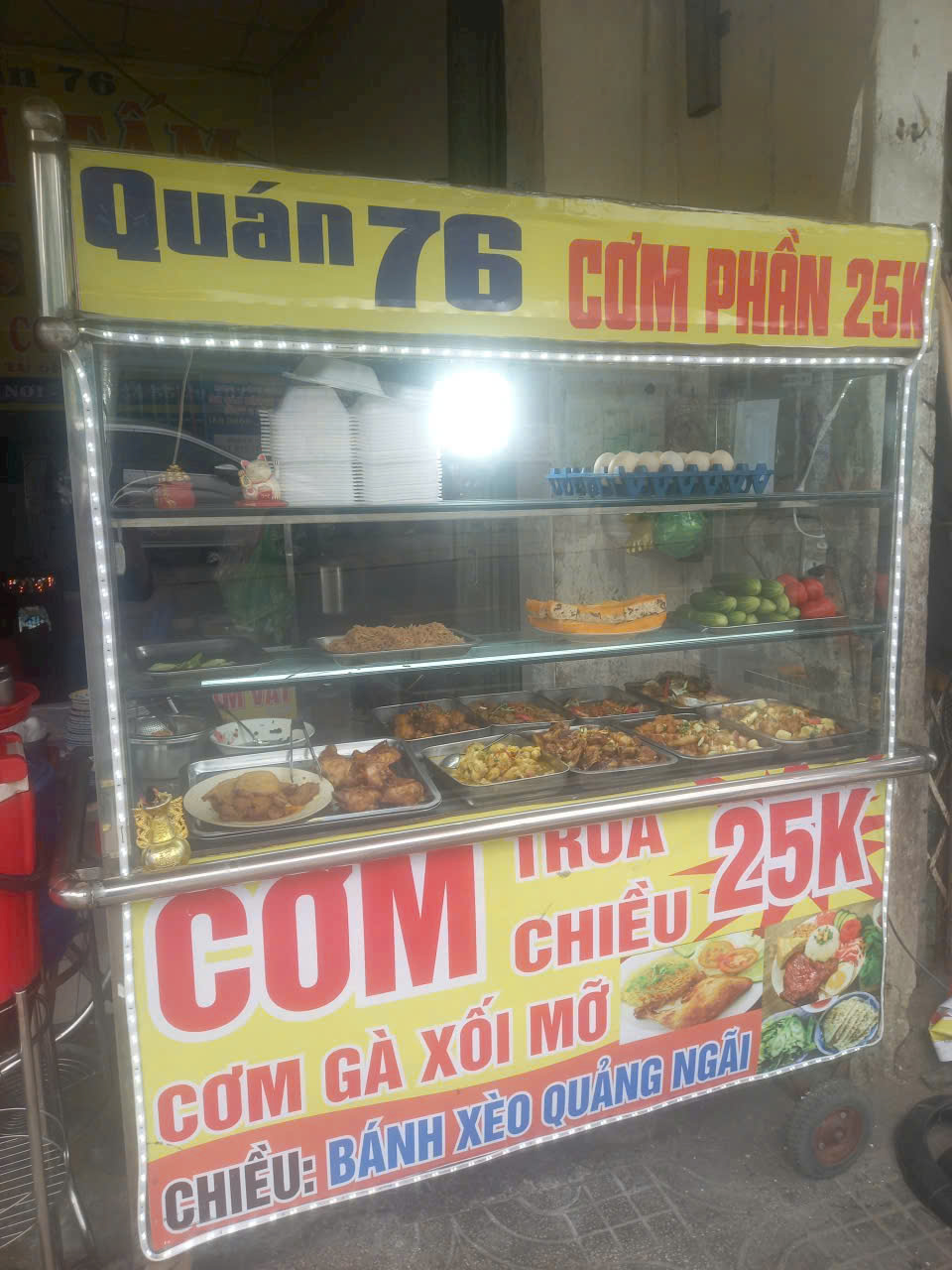 CHÍNH CHỦ Cần sang gấp tiệm cơm tại 43 đường 18B, Bình Hưng Hòa A, Bình Tân. – Sang nhanh giá cực rẻ, cam kết ko dưới 120p 1 ngày, Giá rẻ chỉ 25triệu bao cọc