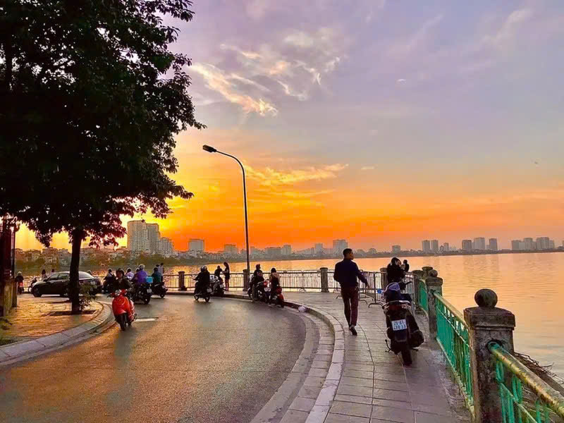 CẦN BÁN GẤP ĐẤT TÂY HỒ 210M – TIỆN ÍCH NGÚT NGÀN – BA BƯỚC RA CÁC TUYẾN PHỐ TÂY HỒ – THÍCH HỢP XÂY CHDV HOẶC TÒA NHÀ VĂN PHÒNG
