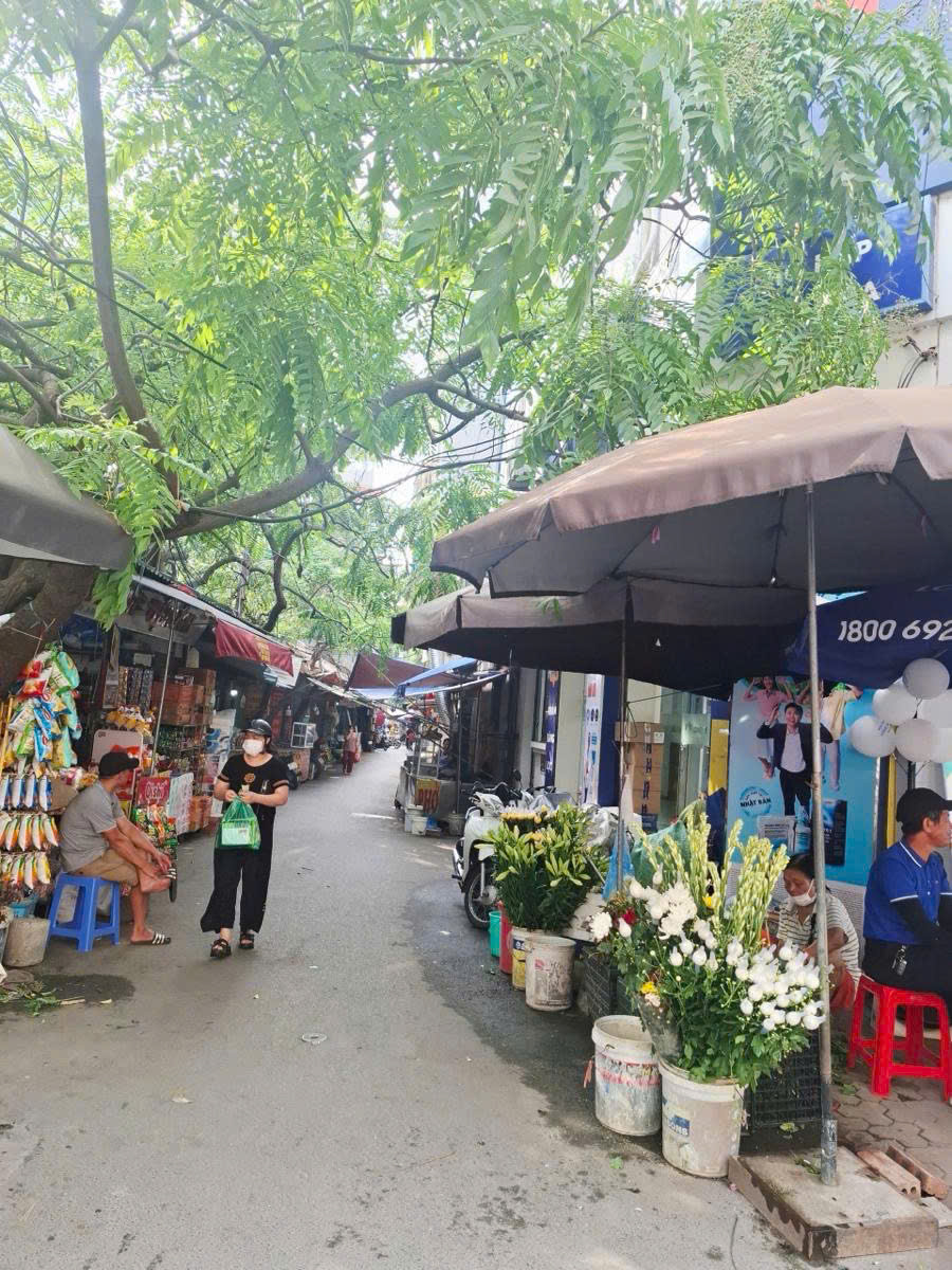 CẦN BÁN GẤP ĐẤT TÂY HỒ 210M – TIỆN ÍCH NGÚT NGÀN – BA BƯỚC RA CÁC TUYẾN PHỐ TÂY HỒ – THÍCH HỢP XÂY CHDV HOẶC TÒA NHÀ VĂN PHÒNG