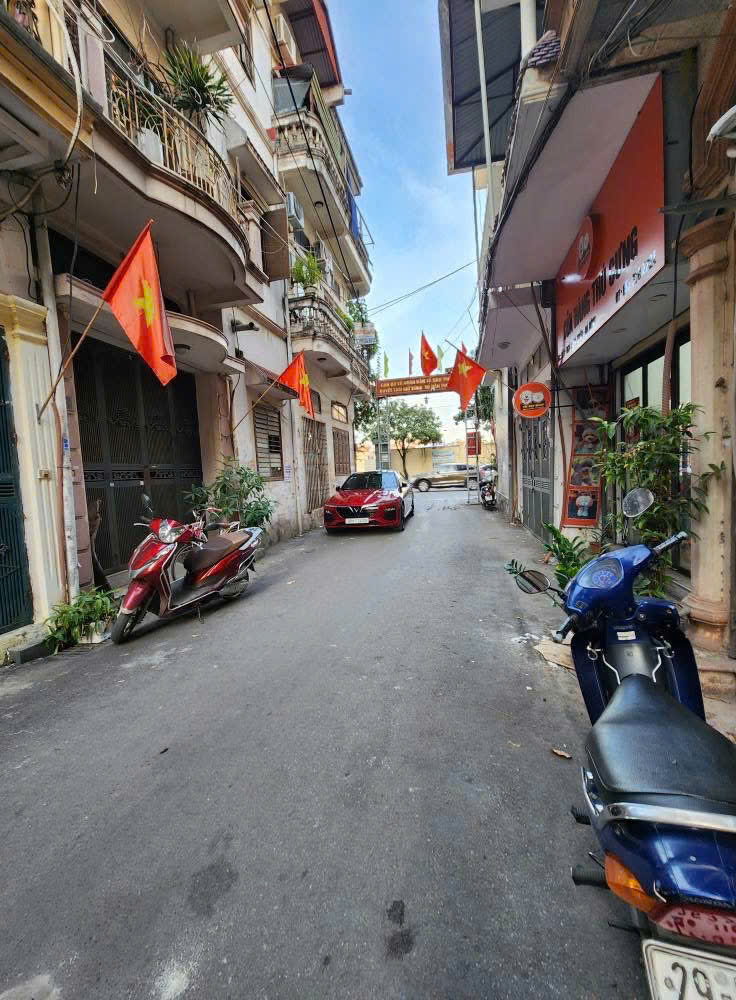 PHÂN LÔ_OTO TRÁNH BÀ TRIỆU_55M,4 TẦNG ,NGÕ 4 BÀ TRIỆU