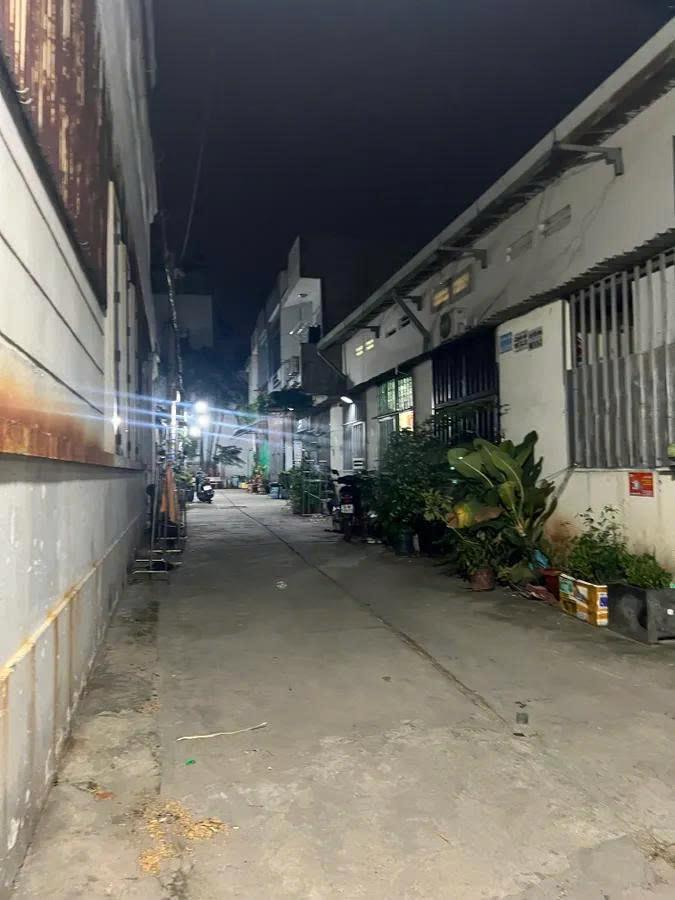 GÓC HAI MẶT TIỀN HIẾM CÓ,BÌNH HƯNG HÒA, HẺM Ô TÔ 6M, DIỆN TÍCH 100M2 (5M X 20M), SỔ SẴN SÀNG, GIÁ CHỈ NHỈNH 5 TỶ