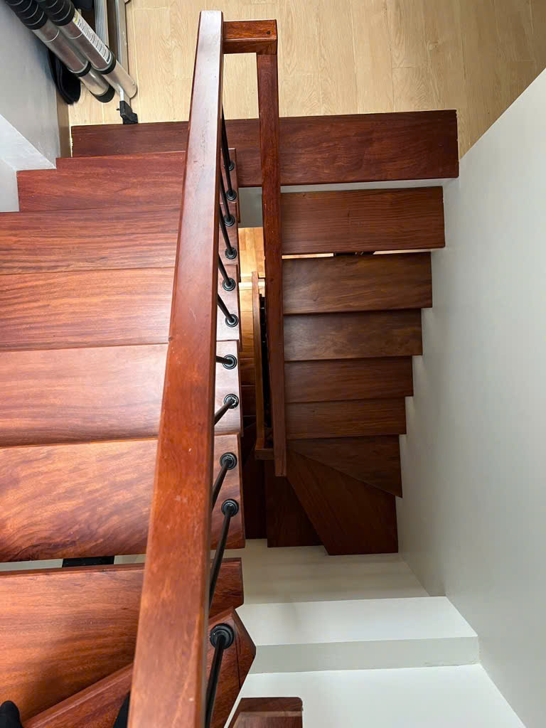 Bán nhà Siêu đẹp Nguyễn VĂn Cừ- oto tránh- View Hồ 55m 7 tầng gara thang máy 24ty (TL)