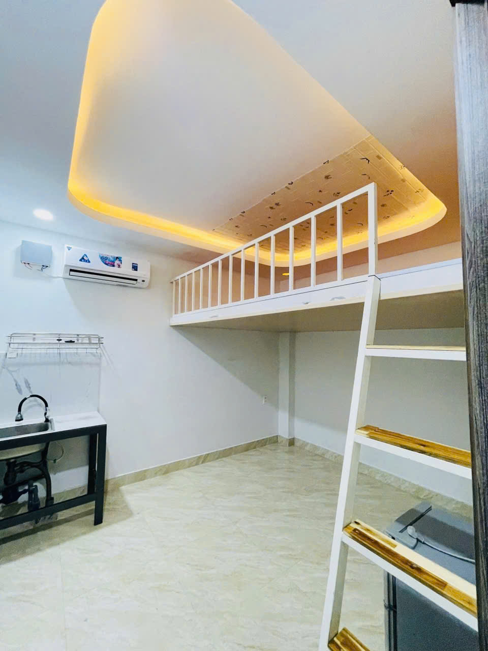 10 PHÒNG NGỦ LỚN – CHDV – NGUYỄN VĂN NGHI – 5 TẦNG THIẾT KÉ HIỆN ĐẠI – HẺM XE HƠI – CHÍNH CHỦ GẤP BÁN – 7.3 TỎI