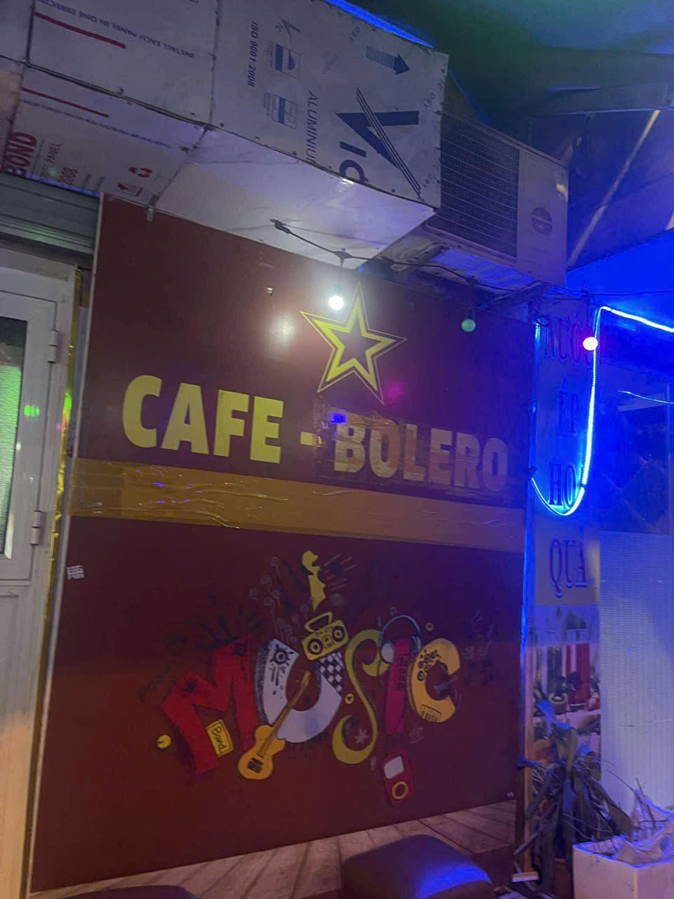 SANG NHƯỢNG QUÁN CAFE HÁT CHO NHAU NGHE – NGÕ 24, SỐ 140 PHỐ KIM ĐỒNG