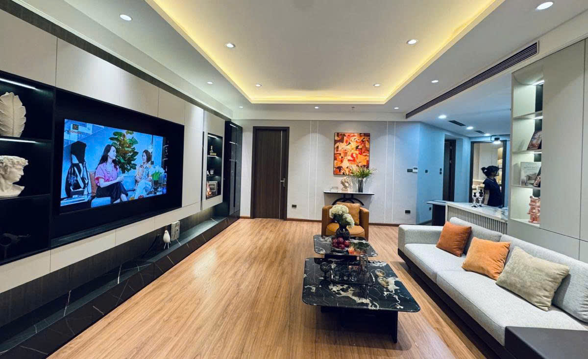 💥MỚI ĐÉT💥Tòa 17T6 Hoàng Đạo Thúy 119m, 3PN, Nội thất đẳng cấp, 10.8 tỷ, đắc địa Cầu Giấy