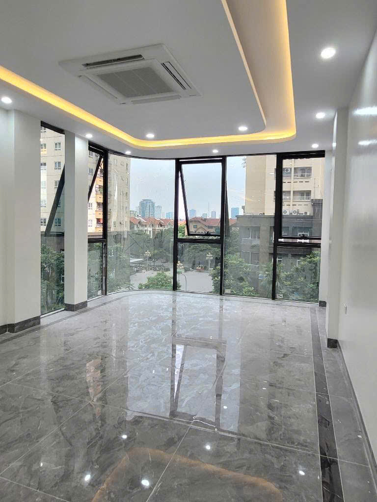 MẶT PHỐ NGUYỄN CHÁNH – TÒA VĂN PHÒNG 8 TẦNG + 1 HẦM – THANG MÁY – PHÁP LÝ ĐẦY ĐỦ – 53 TỶ