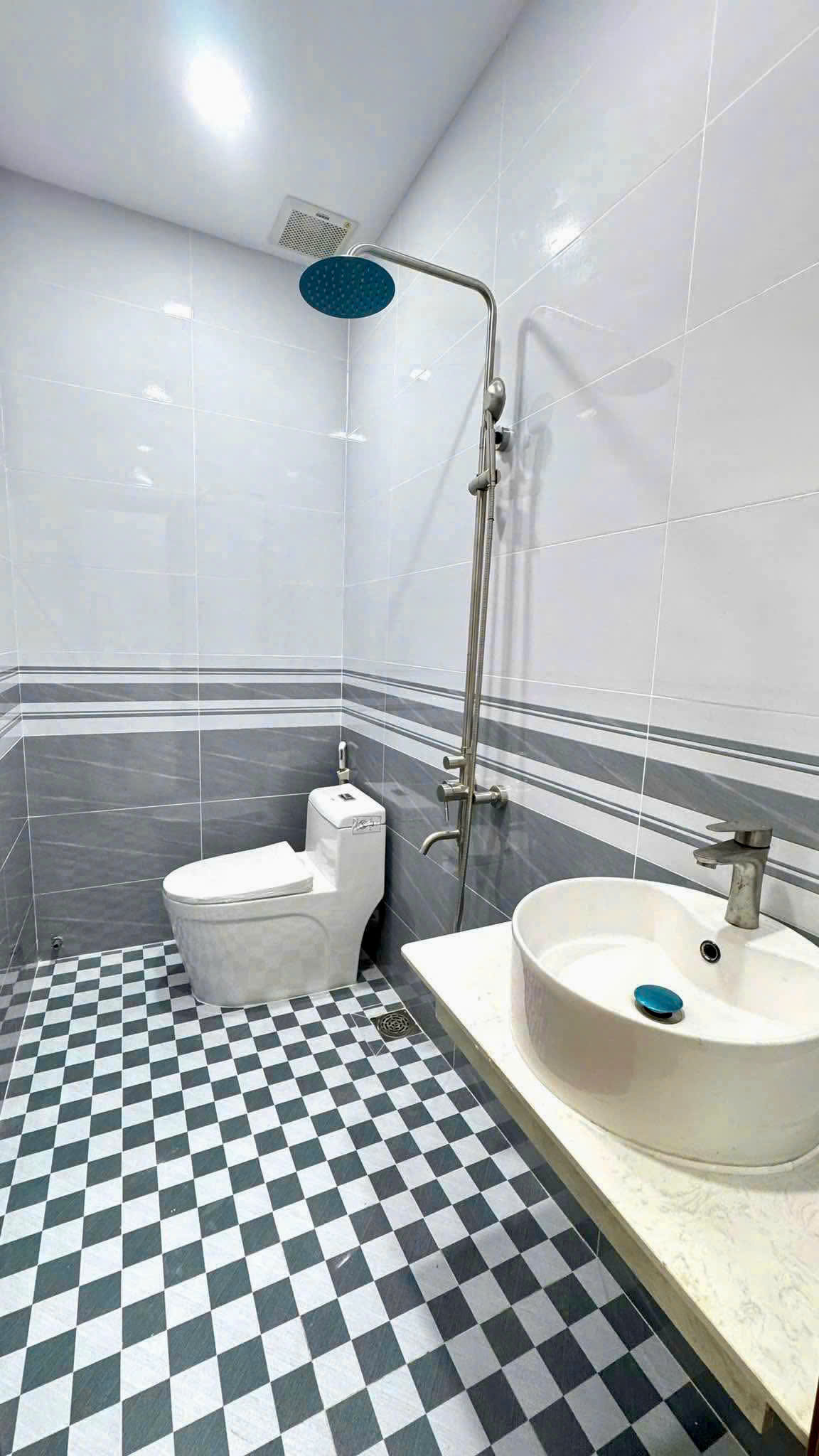 BÁN NHÀ LÔ GÓC HAI MẶT TIỀN 2 TẦNG TRẦN THỊ DO HIỆP THÀNH QUẬN 12 SHR GIÁ CHỈ 4,8 TỶ