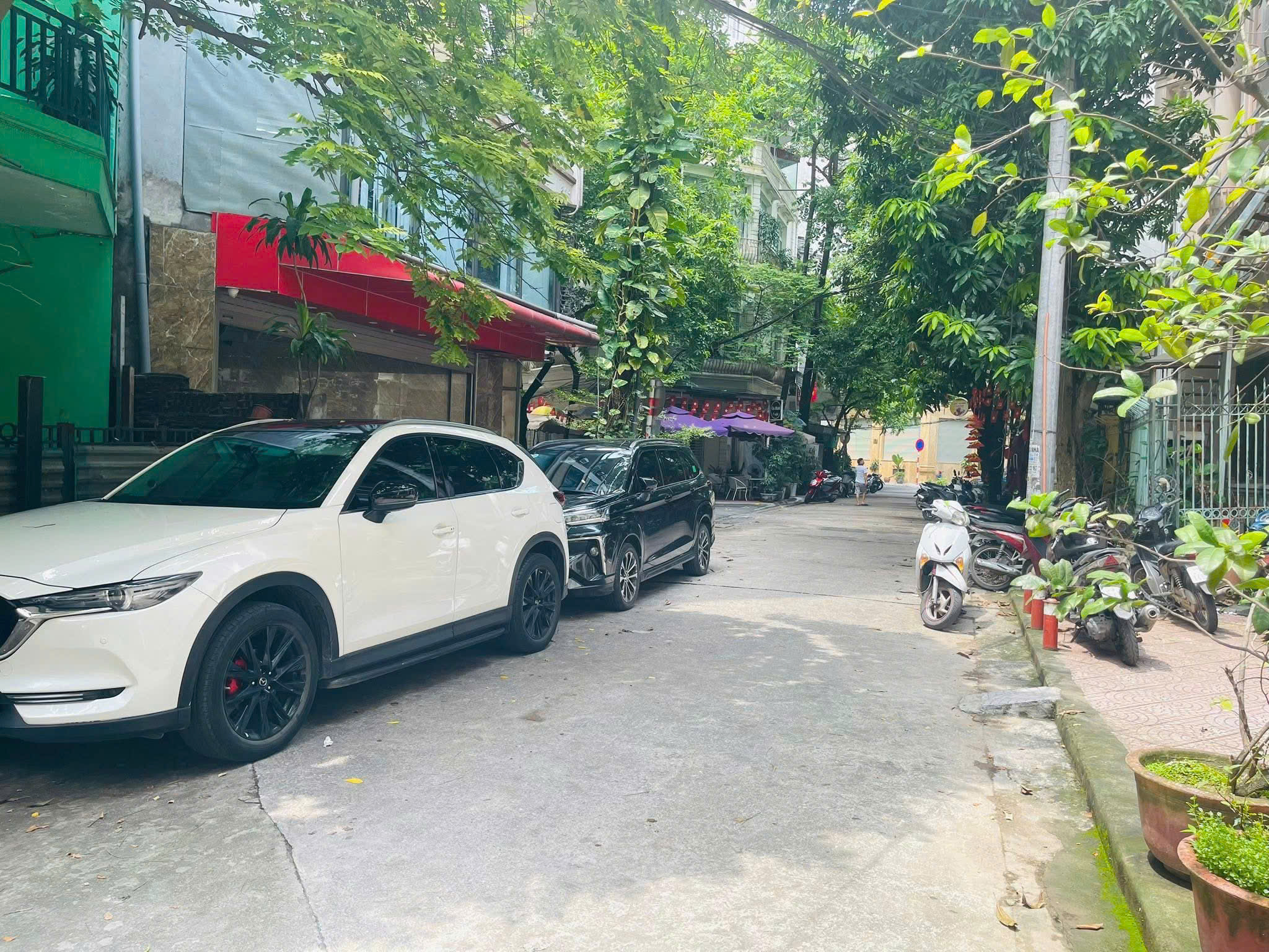 HOÀNG CẦU – 2 MẶT NGÕ Ô TÔ – KINH DOANH – DT 57m² 4 tầng MT 3.9m 26.5 tỷ