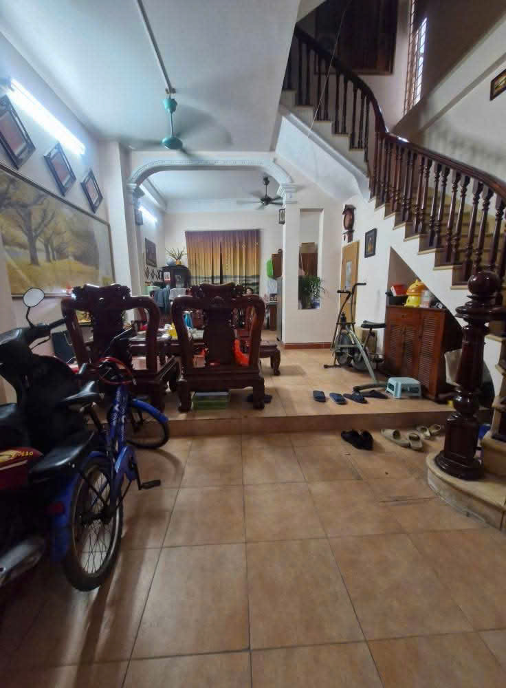 3 THOÁNG, Ô TÔ TRÁNH 15m, DÂN XÂY F0 HƠN 20 NĂM- Đặng Tiến Đông 50m, 5 tầng, mt 4,7 m,16,8 tỷ