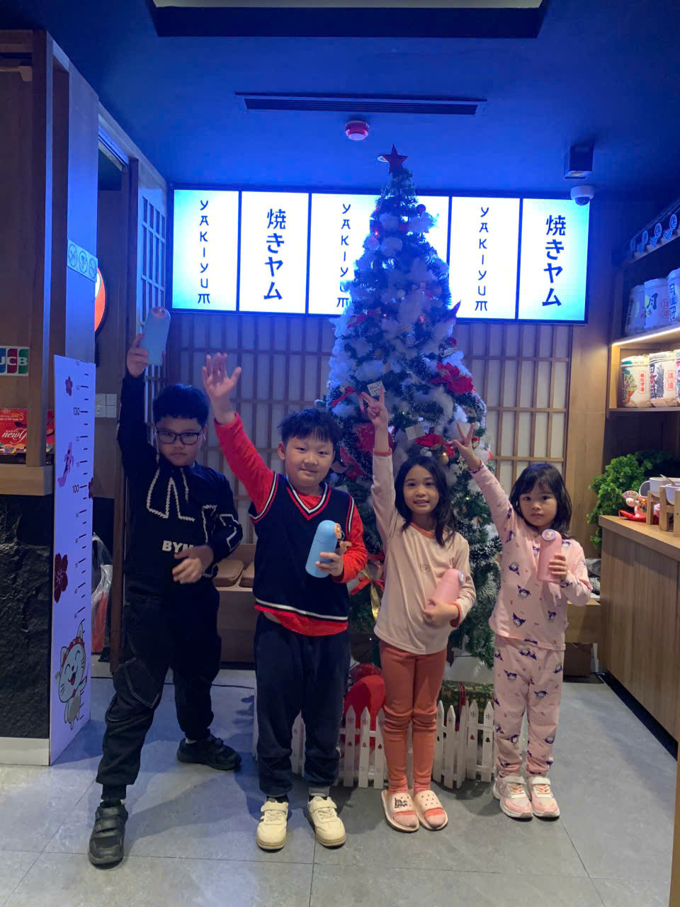 CHÍNH CHỦ SANG NHƯỢNG NHÀ HÀNG CAO CẤP – TRUNG TÂM NGUYỄN VĂN LỘC