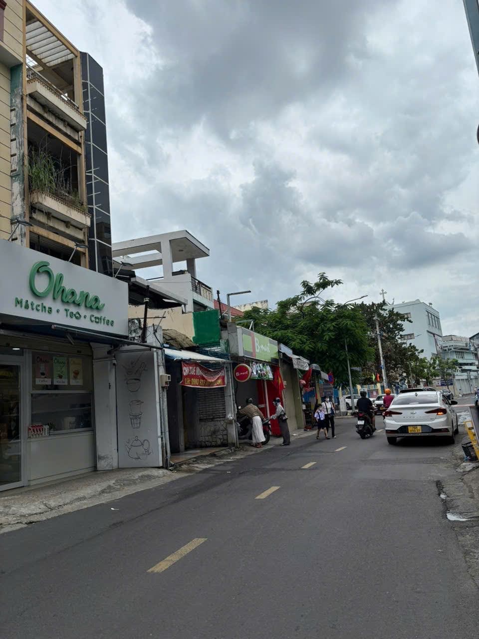 Bán Nhà Mặt Tiền 27 Đặng Văn Ngữ, P 10, Q Phú Nhuận