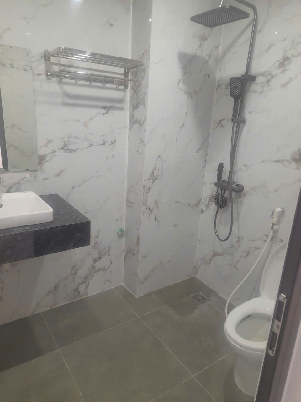 GIÁ TỐT – CHÍNH CHỦ Cần Bán Nhanh Căn Nhà Tại Đường Bát Khối, Long Biên, Hà Nội – MIỄN TRUNG GIAN