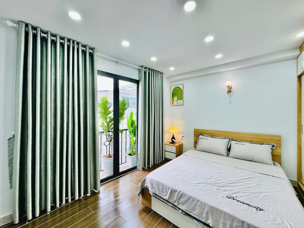 CHÍNH CHỦ – XÂY MỚI – 5 TẦNG HOÀN CÔNG ĐỦ – 4PN LỚN TẶNG FULL NỘI THẤT – DƯƠNG QUẢNG HÀM – HXH – GIÁ 5.94 TỶ – RẤT NGON – GÒ VẤP