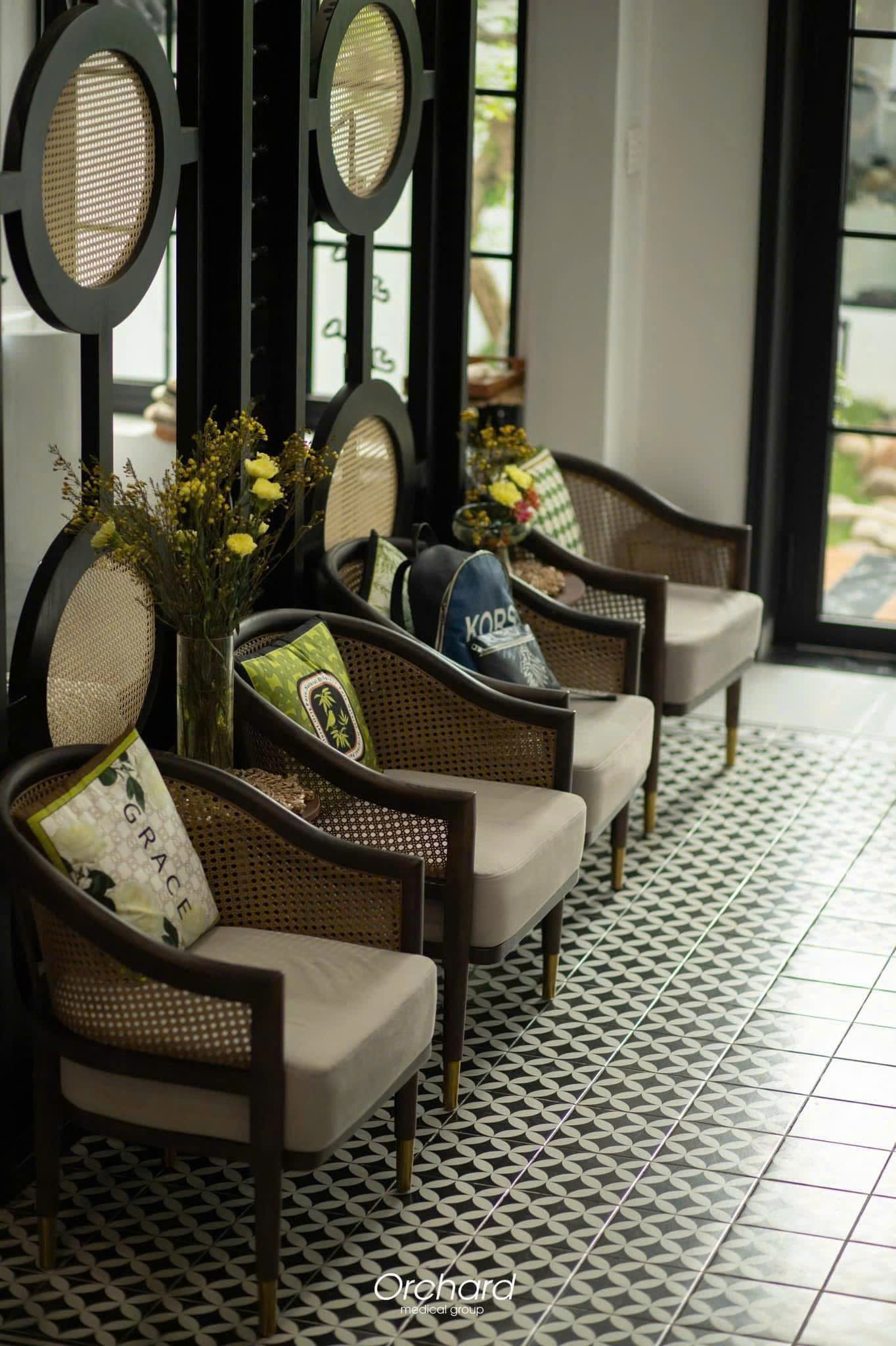 Sang nhượng Thẩm mỹ viện – Phòng khám Da liễu Full full giấy tờ . Mới 100% chỉ cần vào vận hành