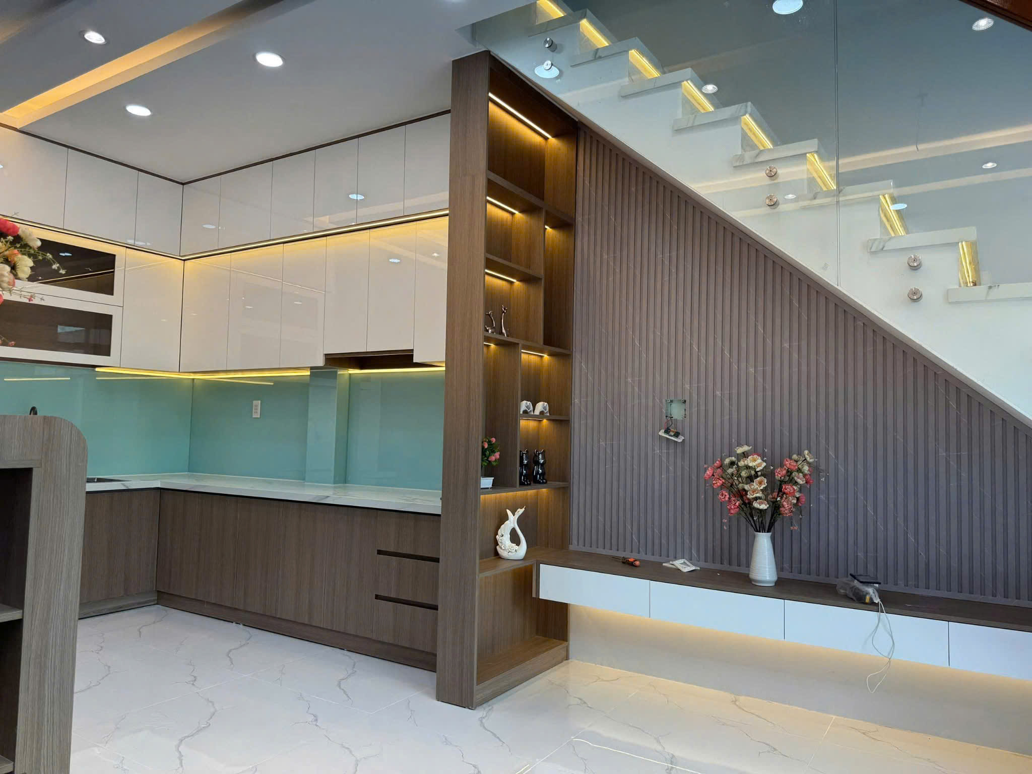 Bán nhà đẹp Huỳnh Tấn Phát, Tân Phú, Quận 7 – 4.63m x 23m