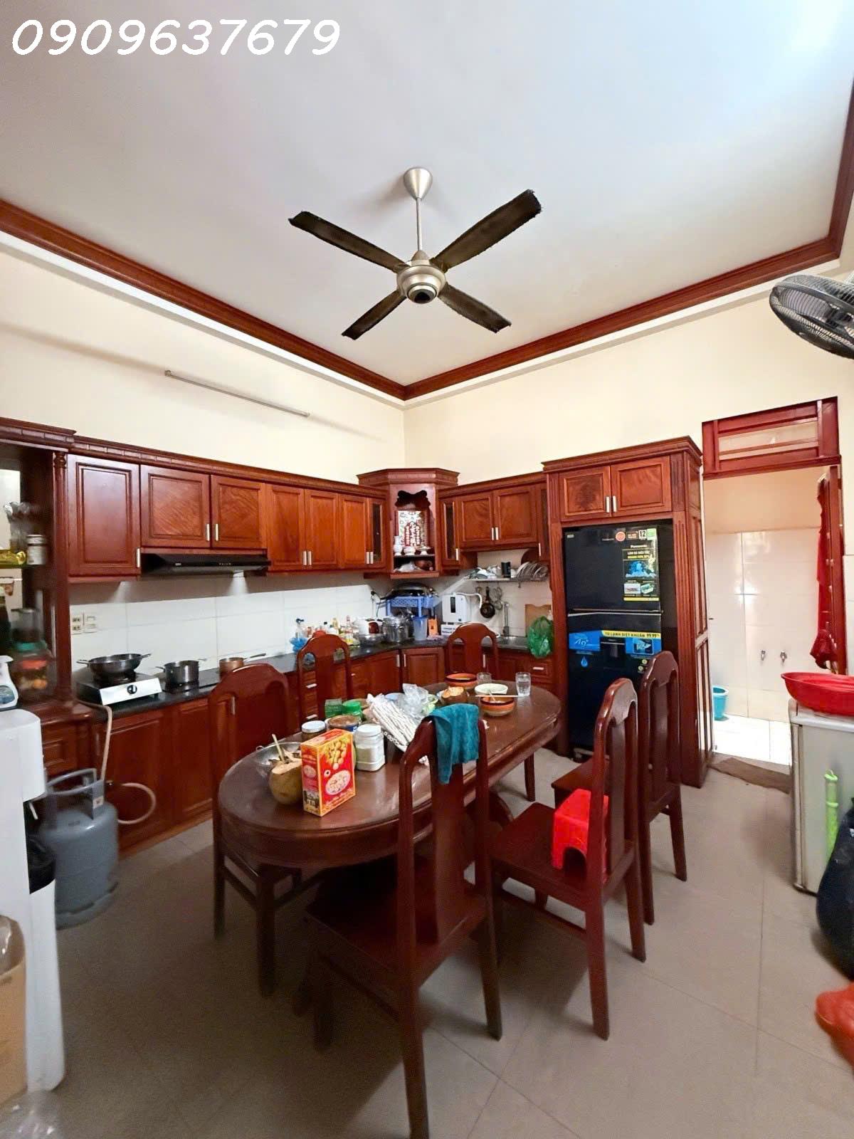 HẺM NHỰA 8M – XE TĂNG ĐUA – NGAY NHÀ GA T3 – NHÀ QUAN CHỨC KHU VIP CỘNG HOÀ TB – 4 TẦNG ĐẸP NỘI THẤT GỖ XỊN – 56M2