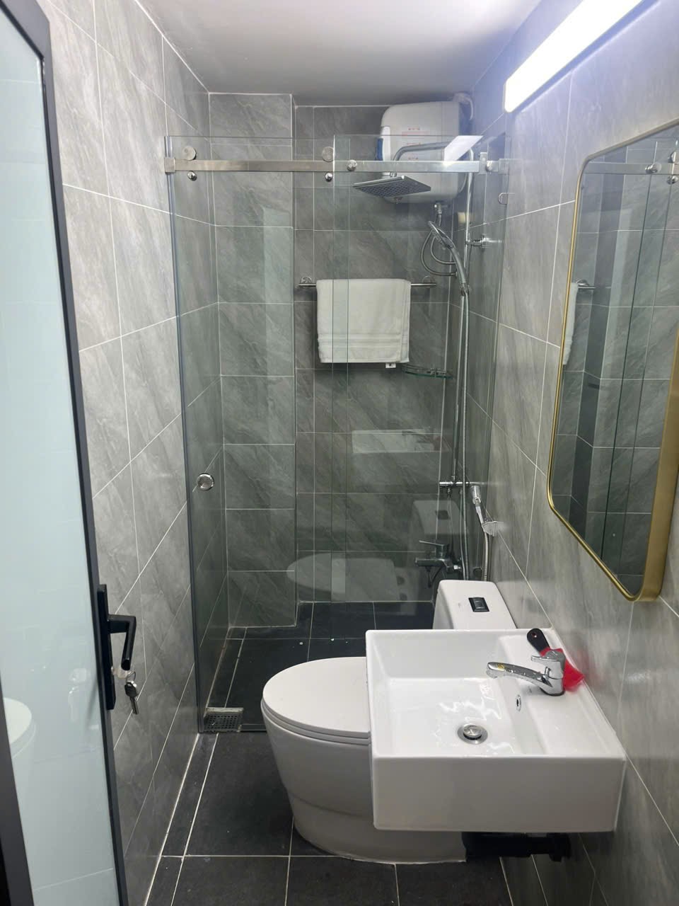 CHÍNH CHỦ Bán nhà 224/59 Lý Thường Kiệt, p14,Quận 10, nhà mới, dt 4,03mx 9,4m.