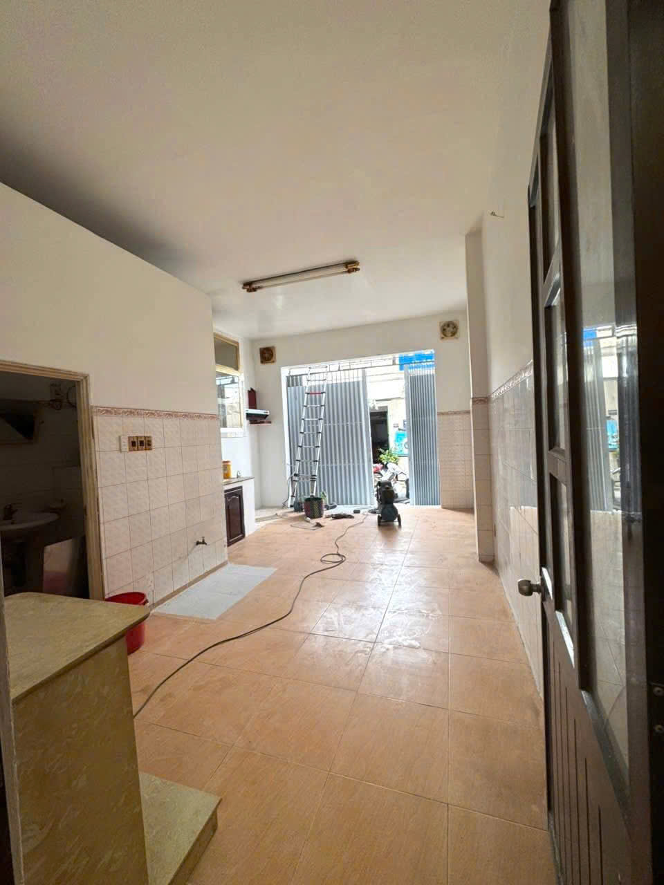 Chính chủ cần Cho thuê nhà nguyên căn 2 mặt tiền hẻm, mỗi hẻm 8m tại Hẻm 1/Hương Lộ 2 (Bình Tân cũ)