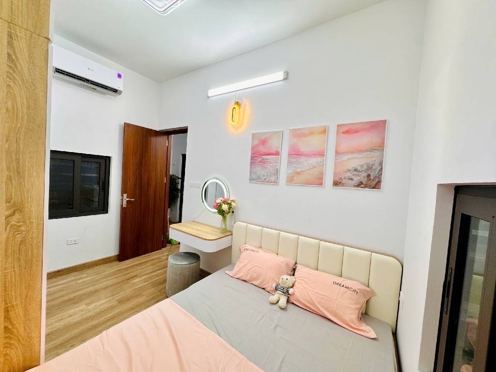 NGỌC HÀ 18/32M GIÁ CHỈ 5,1 TỶ-FULL NỘI THẤT ĐẸP,NGÕ THÔNG,GÀN HỒ Ô TÔ TRÁNH