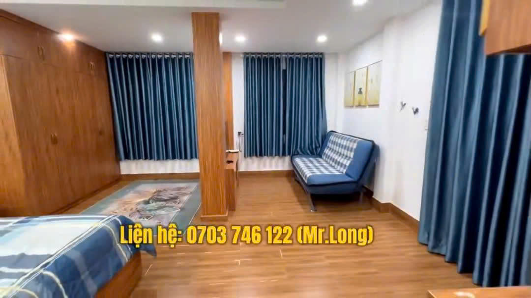 Cho thuê căn hộ lầu 3 khu vực Bình Thạnh gần Lăng Ông Bà Chiểu , view sân thượng rộng thoáng mát