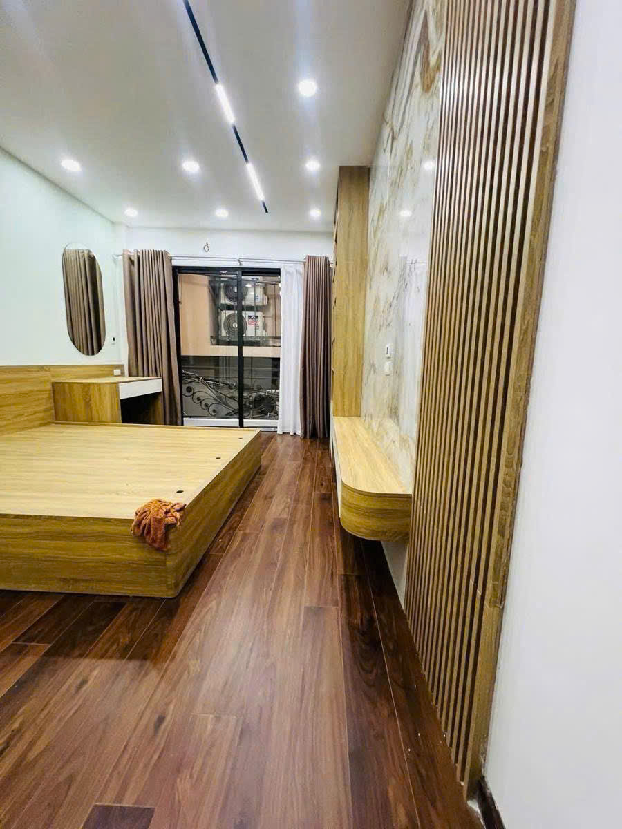 TRẦN QUỐC VƯỢNG DOANH NHỎ – FULL NỘI THẤT DT 33m2 mặt tiền 3.3m Giá 12.5 tỷ