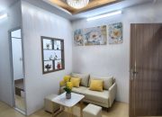 Căn ccmn Nguyễn Trãi- Ngã Tư Sở tầng 2, 52 m, 2 ngủ, 1 khách , 1 bếp.Tất cả các phòng đều có cửa sổ ban công thoáng.Khu vực trung tâm lõi Thanh Xuân Đống Đa phát triển cao. Nhà cách mặt phố 80 m, ngõ thông, rộng rãi, tiện ích đủ thứ