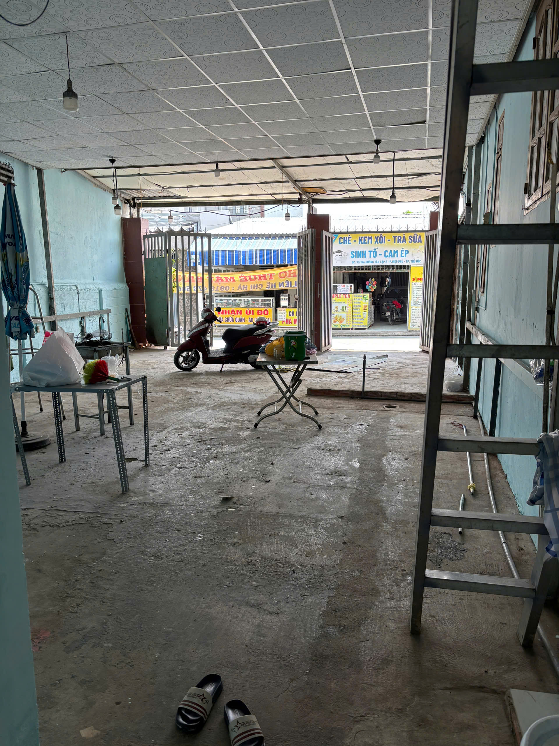 CHÍNH CHỦ CHO THUÊ MBKD TẠI THỦ ĐỨC Nằm ngay đối diện Vincom Plaza Lê Văn Việt, cách 300m đi vào