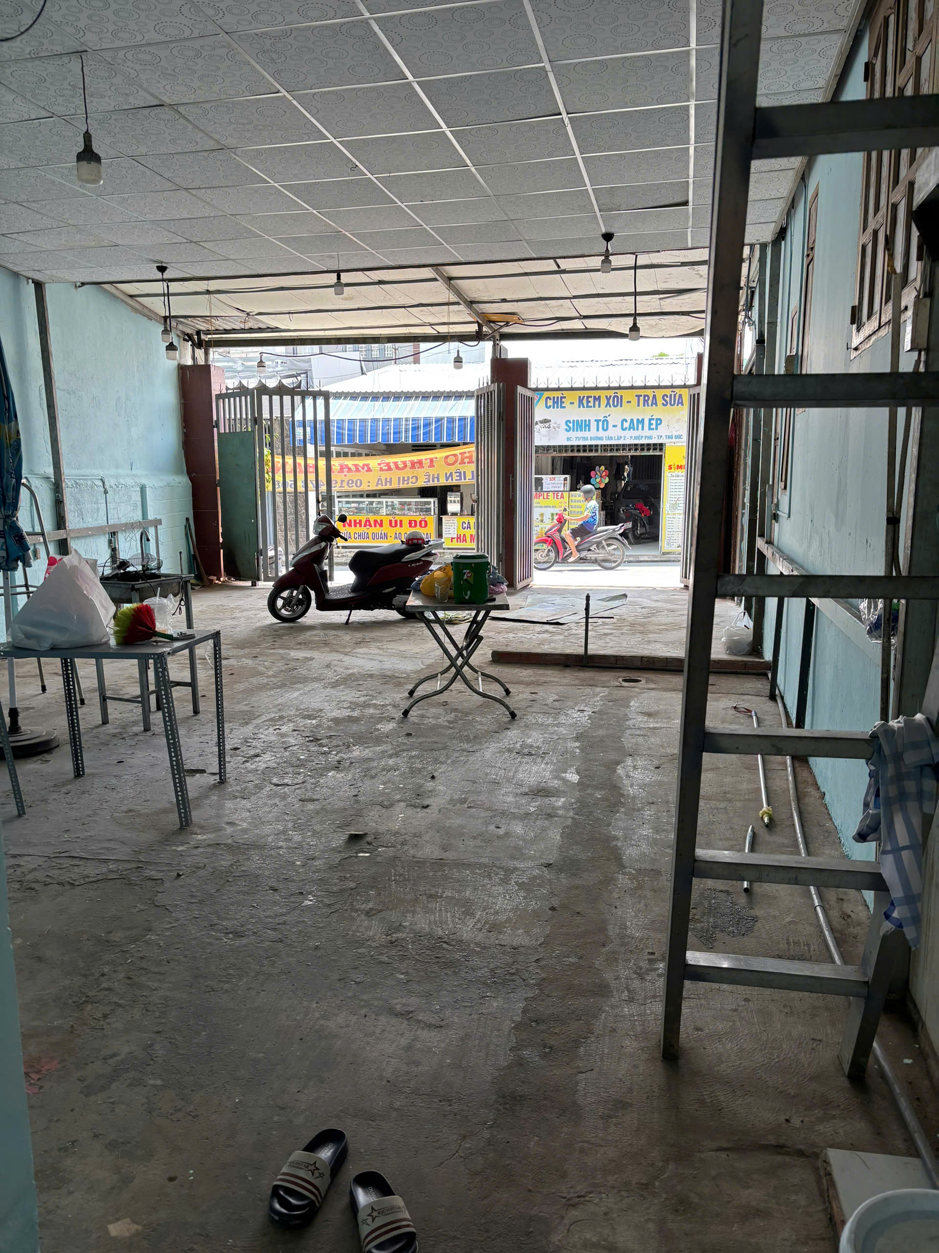 CHÍNH CHỦ CHO THUÊ MBKD TẠI THỦ ĐỨC Nằm ngay đối diện Vincom Plaza Lê Văn Việt, cách 300m đi vào