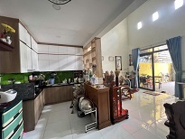 NHÀ MỚI ĐẸP, THOÁNG MÁT. MT ĐƯỜNG KINH DOANH – NGANG KHỦNG 5.7 M – PHÙ HỢP MỞ CF, QUÁN ĂN, SPA.